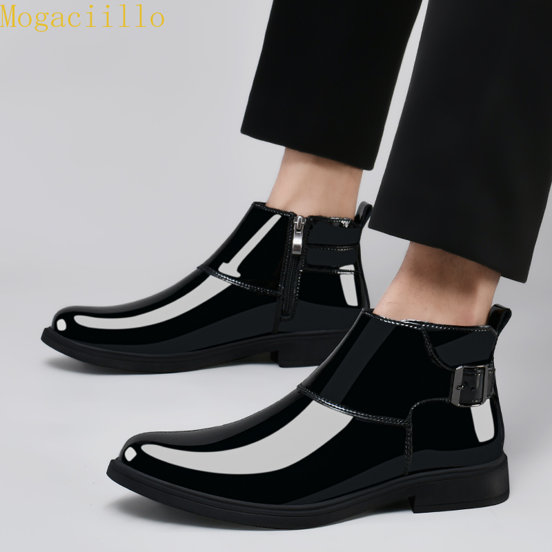 Stivaletti Chelsea da Uomo in  - Men'S Shoes Hey Dude recensione e prezzo